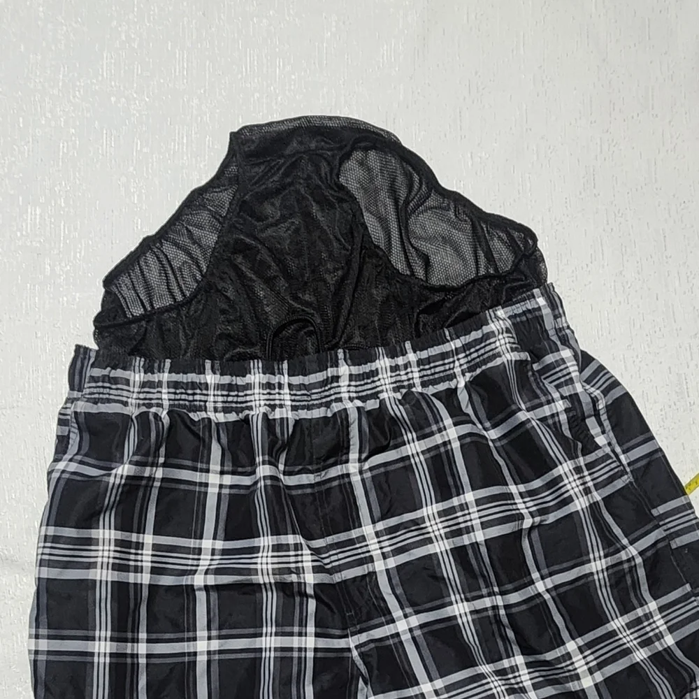 OCEAN PACIFIC XL Black and White Plaid Shorts